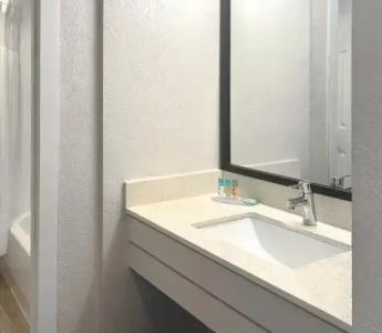 Avanti Palms Resort And Conference Center - 57