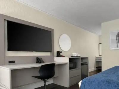 Avanti Palms Resort And Conference Center - 40