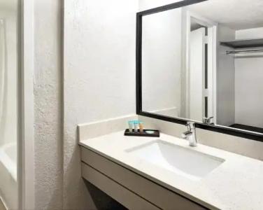 Avanti Palms Resort And Conference Center - 64