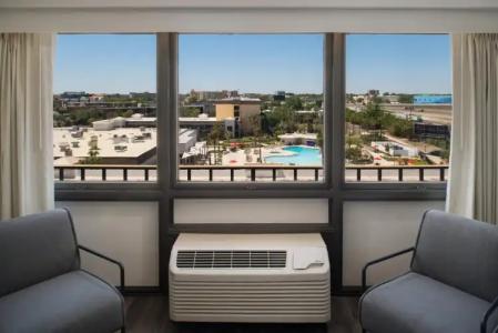 Avanti Palms Resort And Conference Center - 7