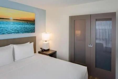 Hyatt House across from Universal Orlando Resort - 30