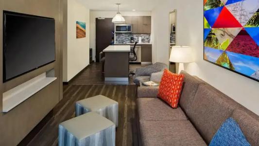 Hyatt House across from Universal Orlando Resort - 45