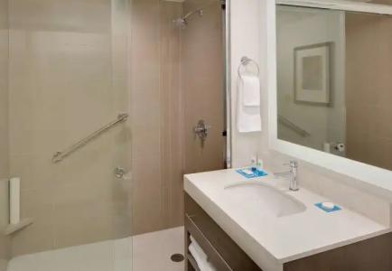 Hyatt House across from Universal Orlando Resort - 9