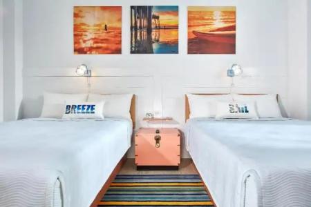 Universal’s Endless Summer Resort – Dockside Inn and Suites - 26