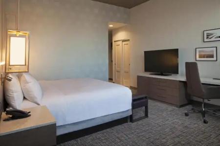 H Los Angeles, Curio Collection By Hilton - 57
