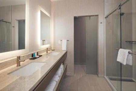 H Los Angeles, Curio Collection By Hilton - 33