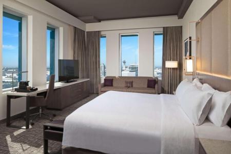 H Los Angeles, Curio Collection By Hilton - 1