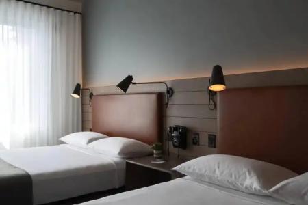 Moxy NYC Downtown - 28