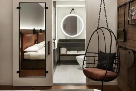 Moxy NYC Downtown - 5