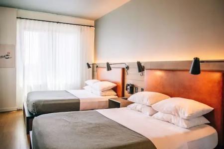 Moxy NYC Downtown - 37