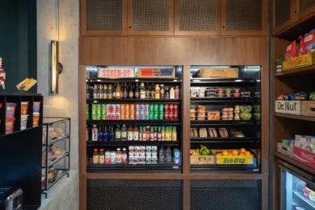 Moxy NYC Downtown - 8