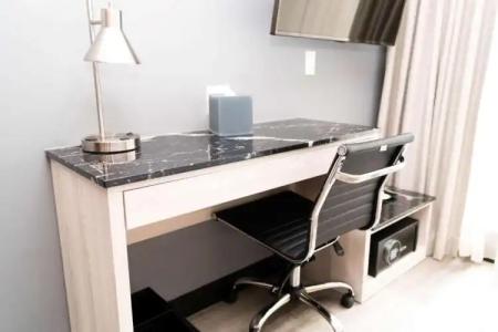 Wingate by Wyndham New York Midtown South/5th Ave - 32