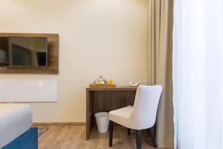 Marquise Garni - 105