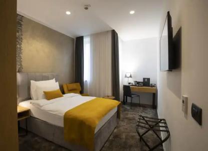 Boutique Museum - 110