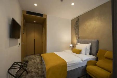 Boutique Museum - 111