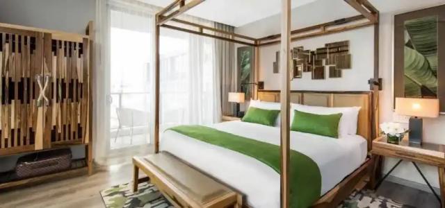 Lennox Miami Beach - 15