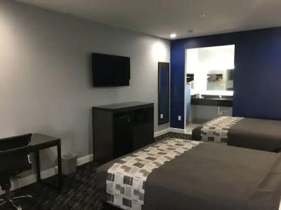 Fairfield Inn and Suites by Marriott Houston Brookhollow - 3