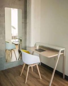 Yotel San Francisco - 11