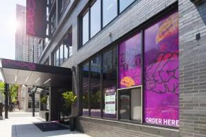 Moxy Downtown Hotel, Chicago