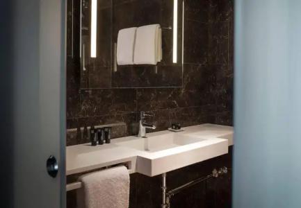 AC by Marriott Boston Downtown - 10