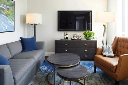 The Whitney Boston - 23