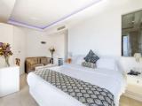 Superior Single Suite