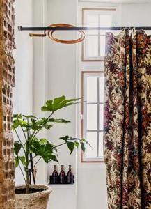 Shila Athens - 112