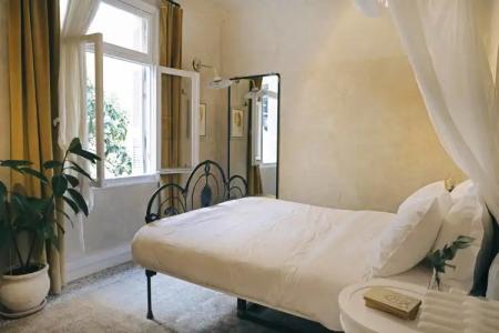 Shila Athens - 106