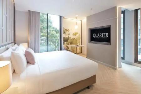 The Quarter Phromphong by UHG - SHA Extra Plus - 61