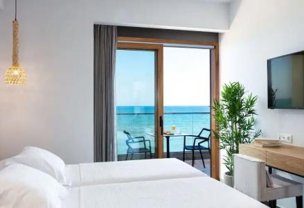 North Coast Seaside Suites - 2