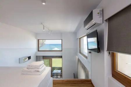 North Coast Seaside Suites - 59