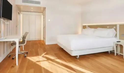 NH Collection Marseille - 73