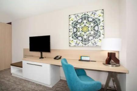 Hilton Garden Inn Las Vegas City Center - 56