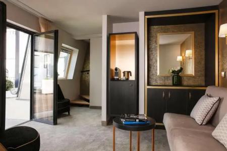Niepce Paris, Curio Collection By Hilton - 3