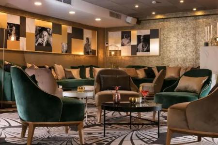 Niepce Paris, Curio Collection By Hilton - 1