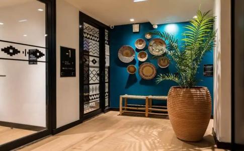 Laz' Spa Urbain Paris - 16
