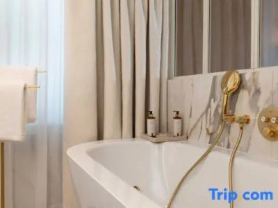 Royal Madeleine & Spa - 87