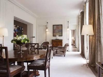 La Réserve Paris & Spa - 160