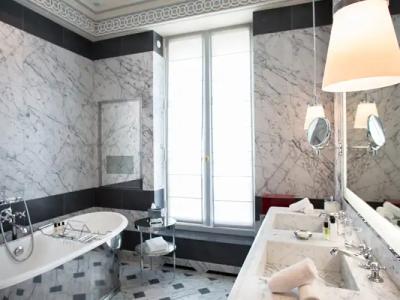 La Réserve Paris & Spa - 45