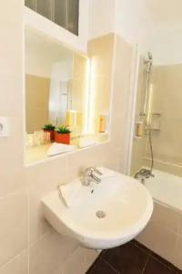 DE PARIS MONTPARNASSE - 168