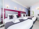 Standard Quadruple room with garden view