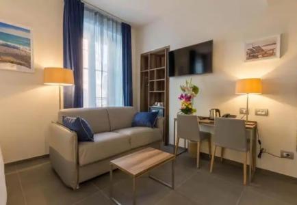 Hôtel Nice Azur Riviera - 83