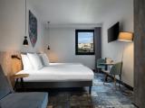 Premium Triple room with city view