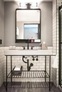 MOXY Seattle Downtown - 44