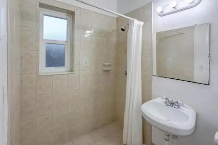 Green Seas Motel - 7