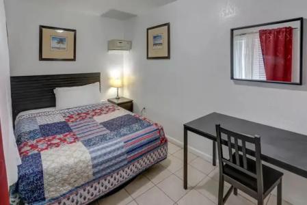 Green Seas Motel - 4