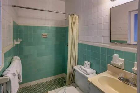 Green Seas Motel - 8