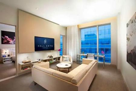 HALL Arts Dallas, Curio Collection by Hilton - 103