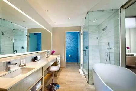 HALL Arts Dallas, Curio Collection by Hilton - 115