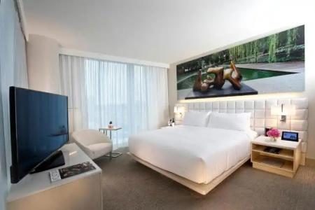 HALL Arts Dallas, Curio Collection by Hilton - 53